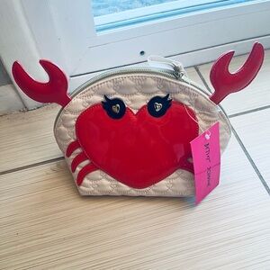 NWT Betsey Johnson clutch purse/cosmetic bag, fun and kitch crab motif.